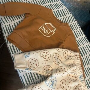 Cat & Jack Brown and Cream Milk & Cookies Set